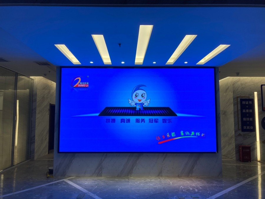 神農(nóng)架小間距LED顯示屏壓鑄鋁箱體安裝方式
